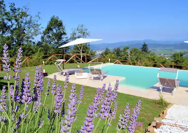 Piscina sfioro infinito sulle colline di Firenze – foto 4